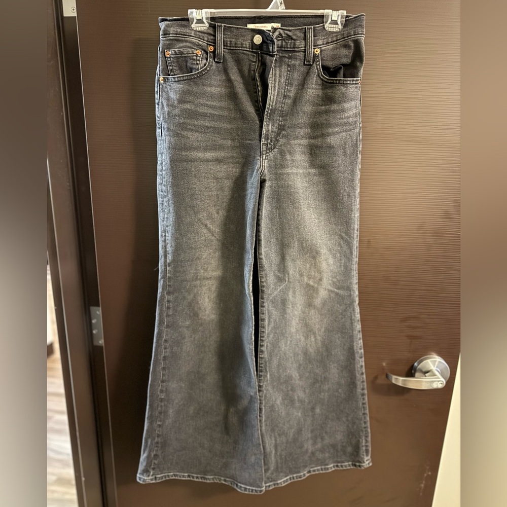 Levi Ribcage Bellbottom Flare Jeans